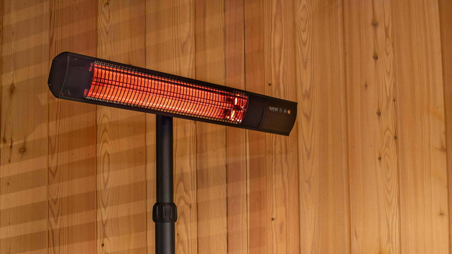 Dark Fritstående Terrassevarmer – Sort (2500W) - Nordic Unique