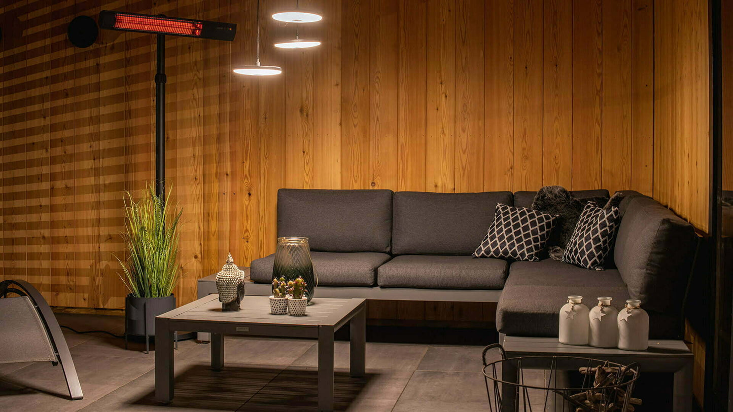 Dark Fritstående Terrassevarmer – Sort (2500W) - Nordic Unique