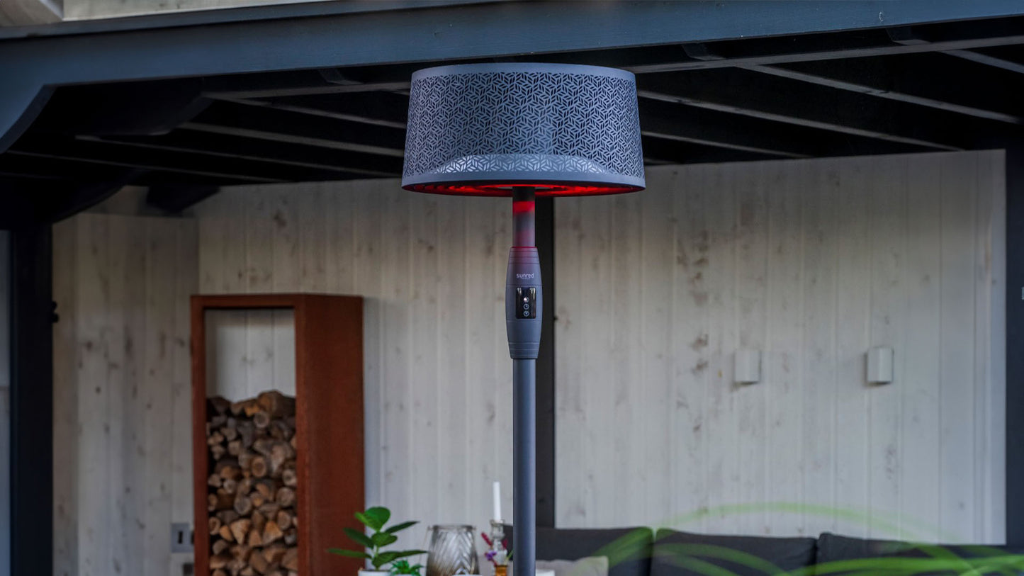Moderna Artix Ultra SMART Fritstående Terrassevarmer – Sort (2000W) - Nordic Unique