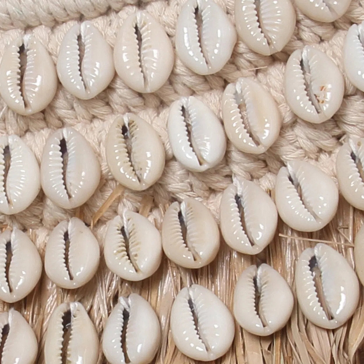 Raffia Cowrie Mirror - Natural White