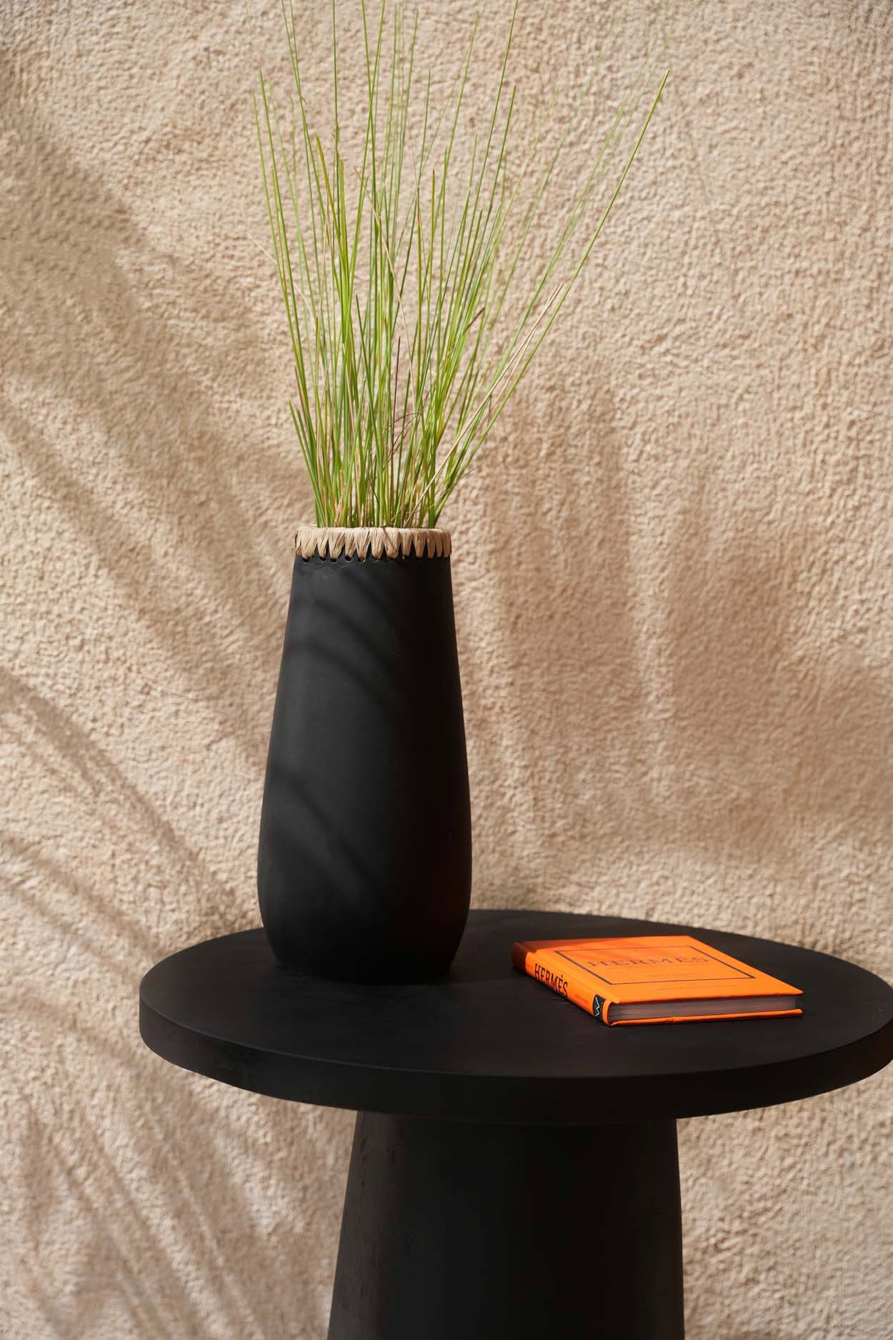 Paris Vase - Black Natural - L