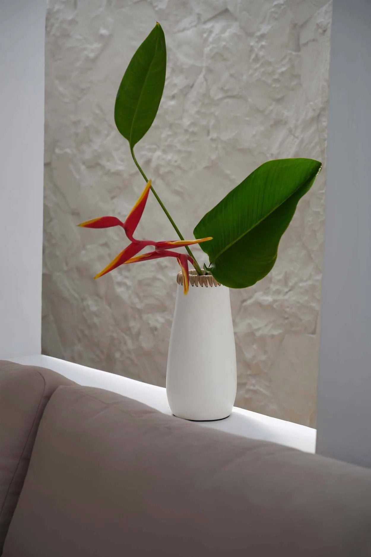 Paris Vase - White Natural - M
