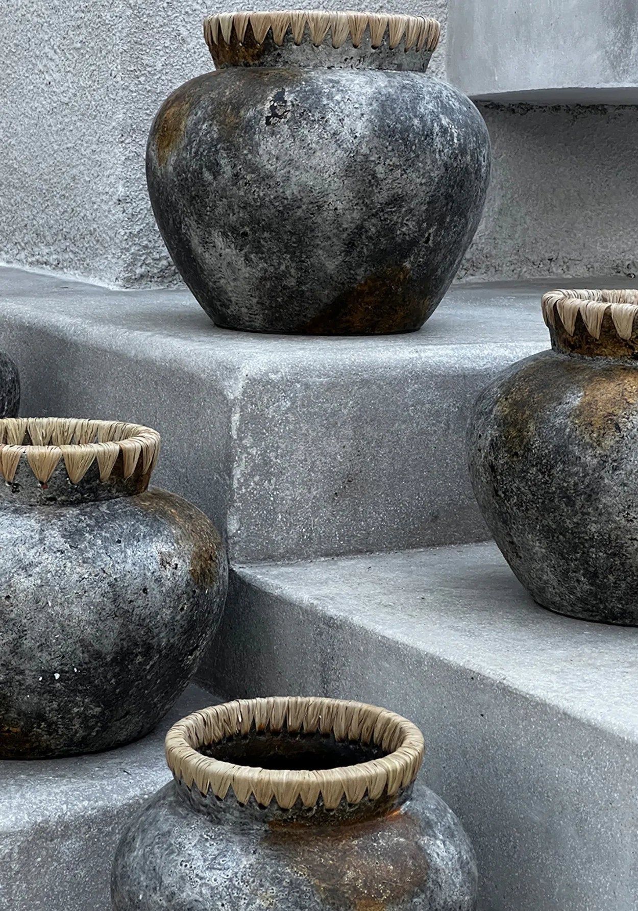 Madrid vase - antique grey - S