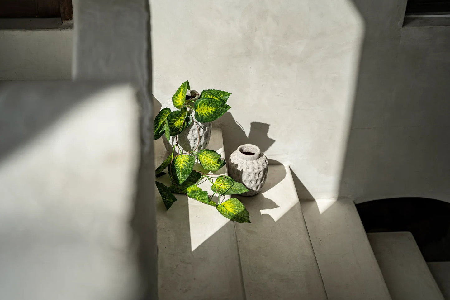 London Vase - Concrete - L