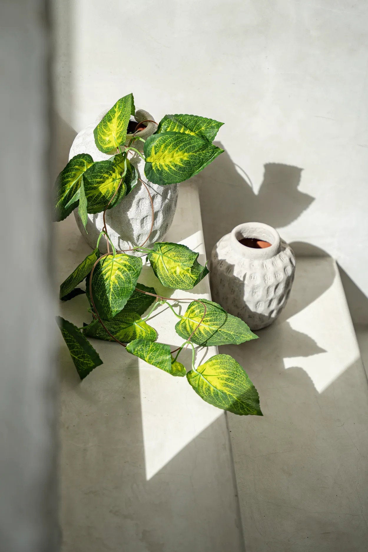 London Vase - Concrete - M