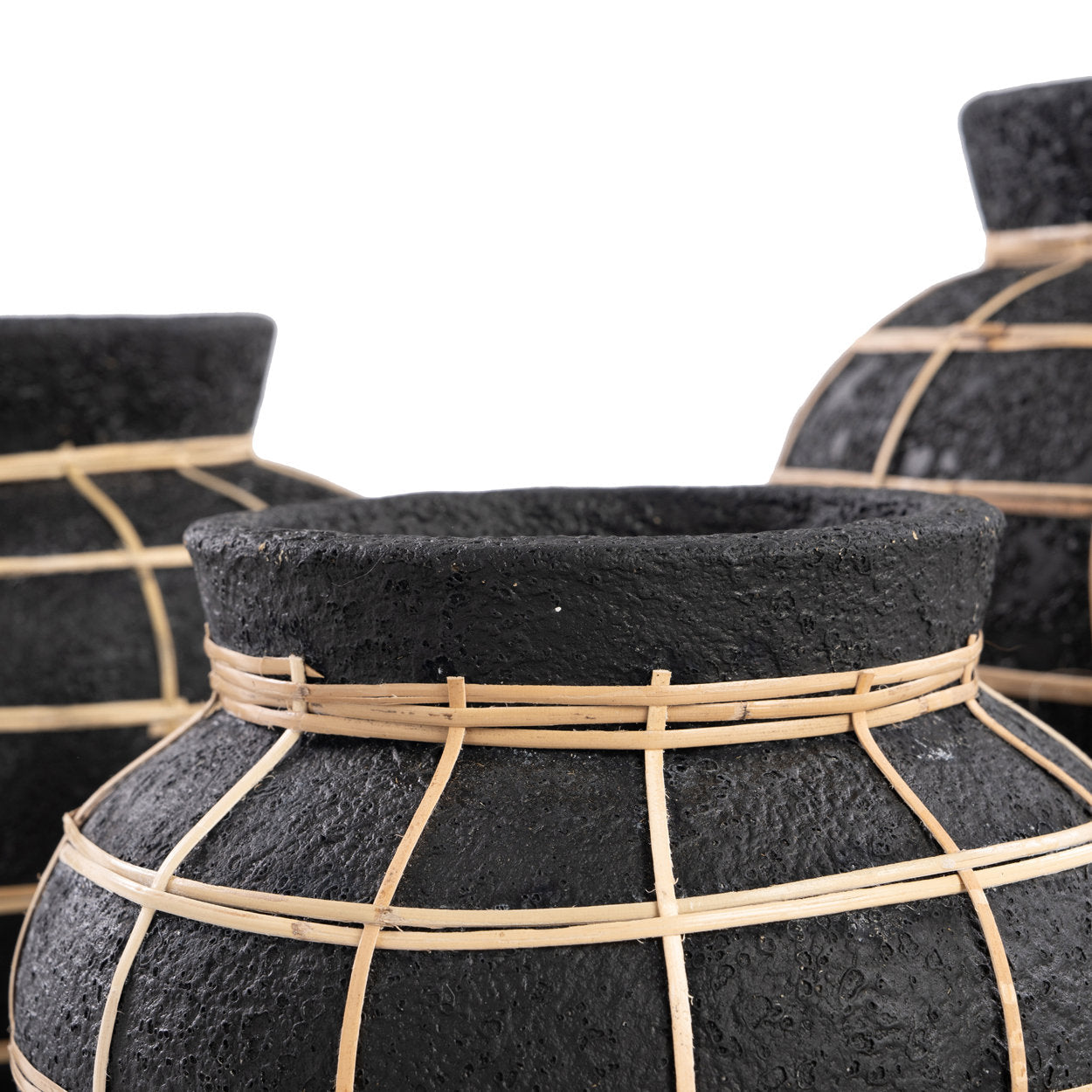 Maven Vase - Black Natural - M