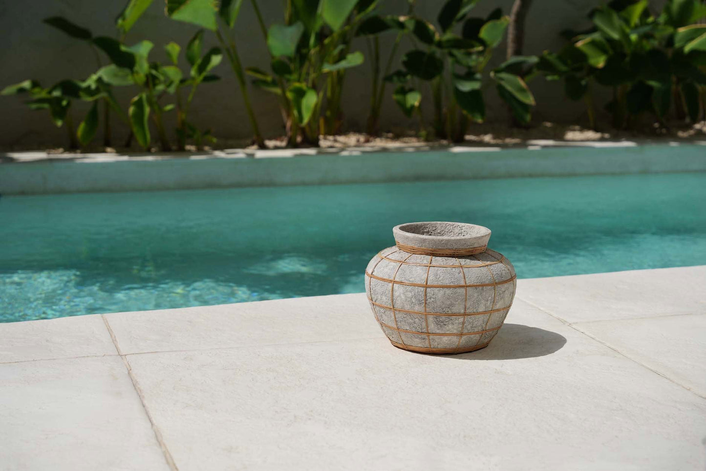 Maven Vase - Concrete Natural - M