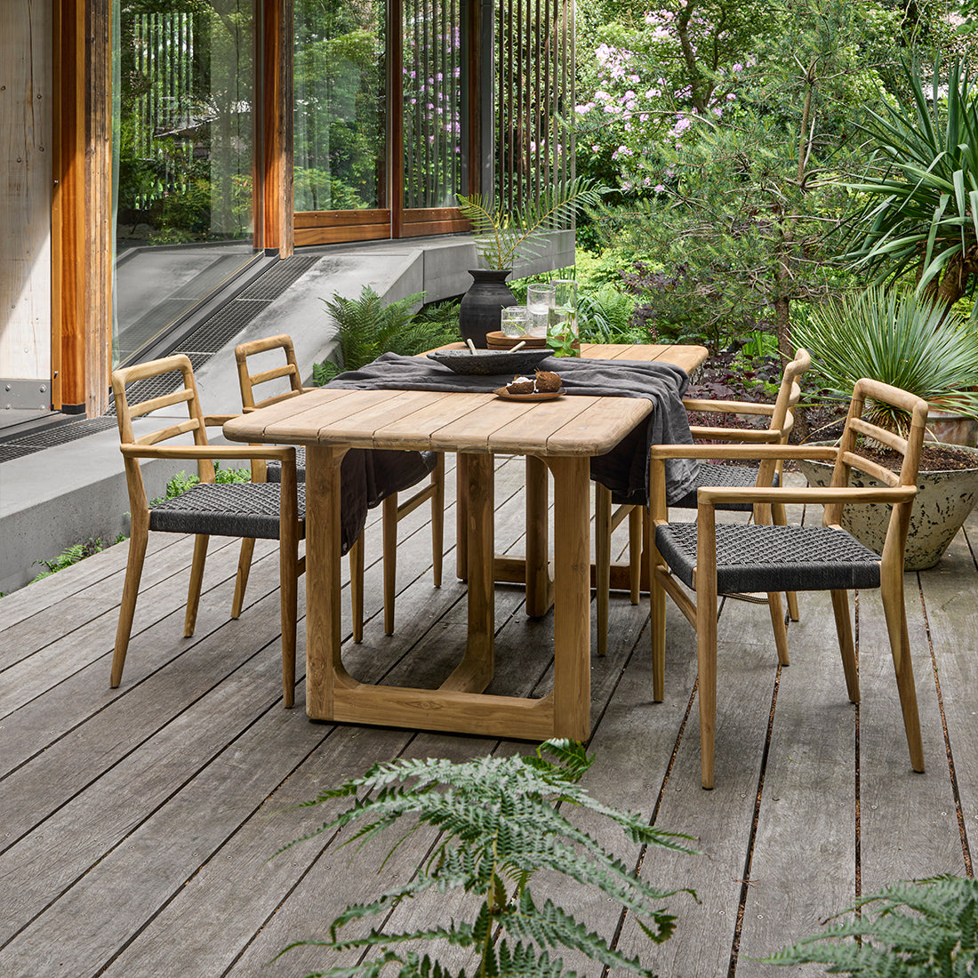 Primavera havebord i teak - 240 cm