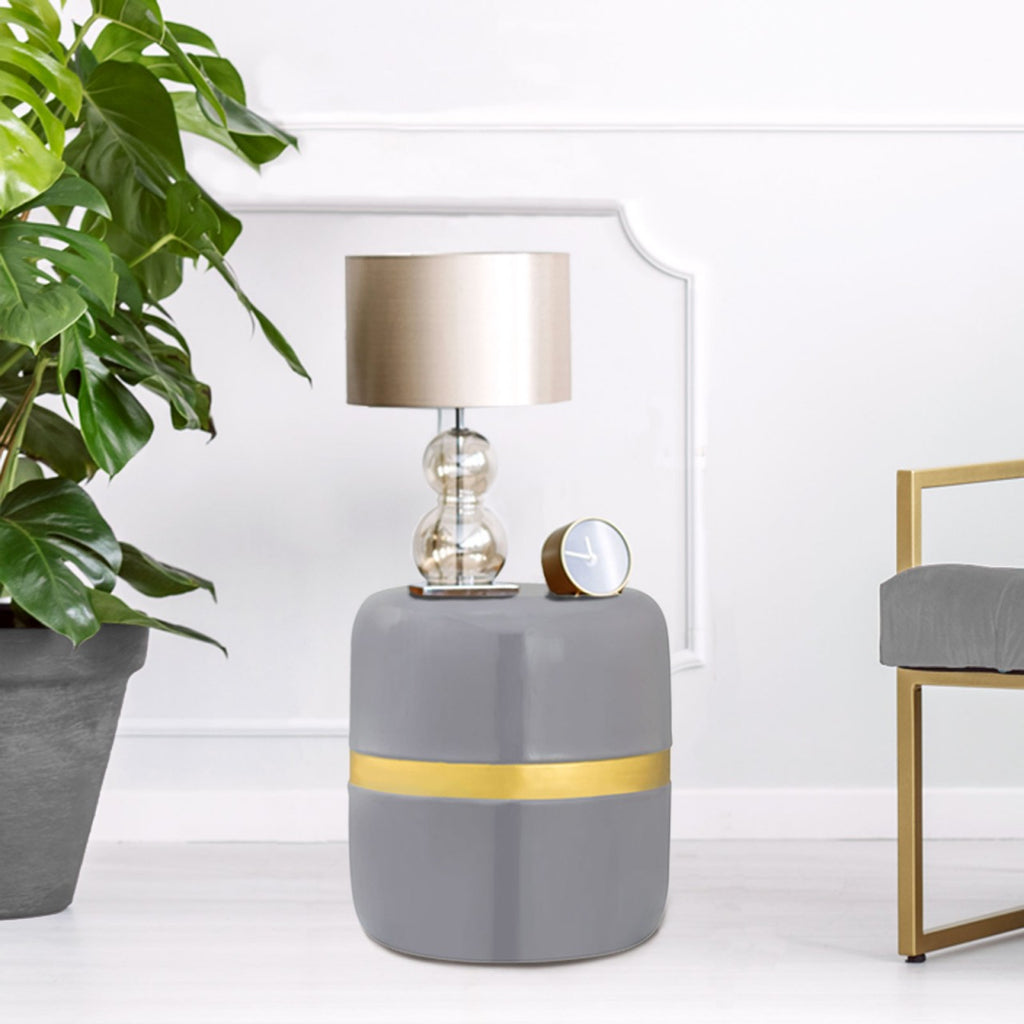 Dekorativt sidebord rundt ø 34 H 36 cm - Nordic Unique