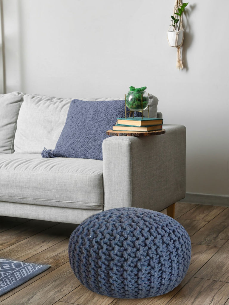 Puf/strikpuf grovstrik Ø55x37cm mørkeblå - Nordic Unique