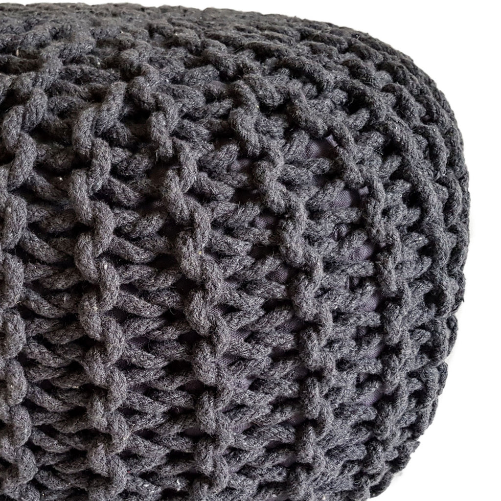 Puf/strikpuf grovstrik Ø45x30cm mørkegrå - Nordic Unique