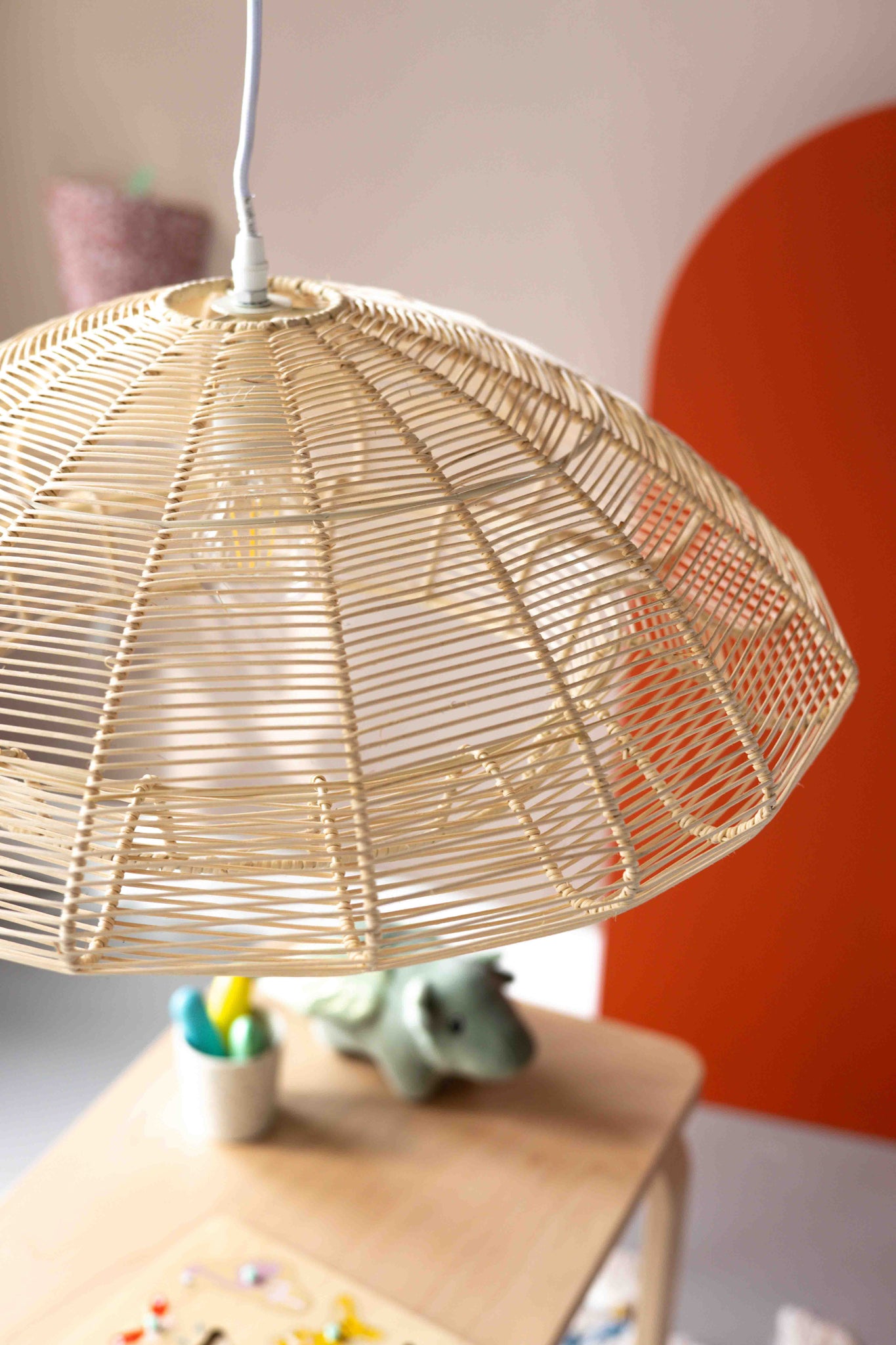 Zandi Loftlampe i Beige