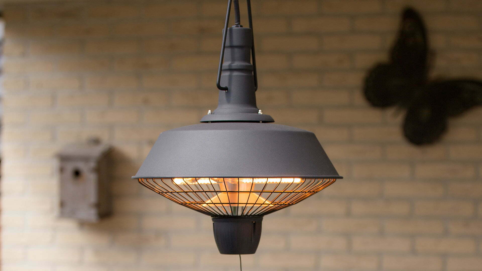 Indus Bright Hængende Terrassevarmer – Sort (2100W) - Nordic Unique