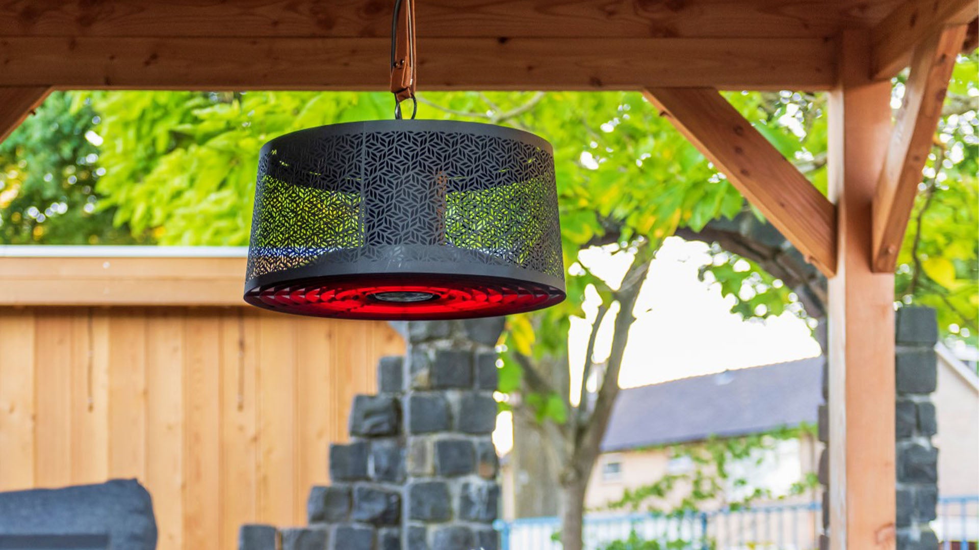 Moderna Artix Ultra SMART Hængende Terrassevarmer – Sort (2000W) - Nordic Unique