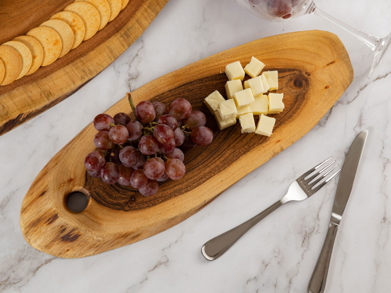 Serveringsbræt i Akacietræ – Håndlavet Træskive i Sæt af 4 - Nordic Unique