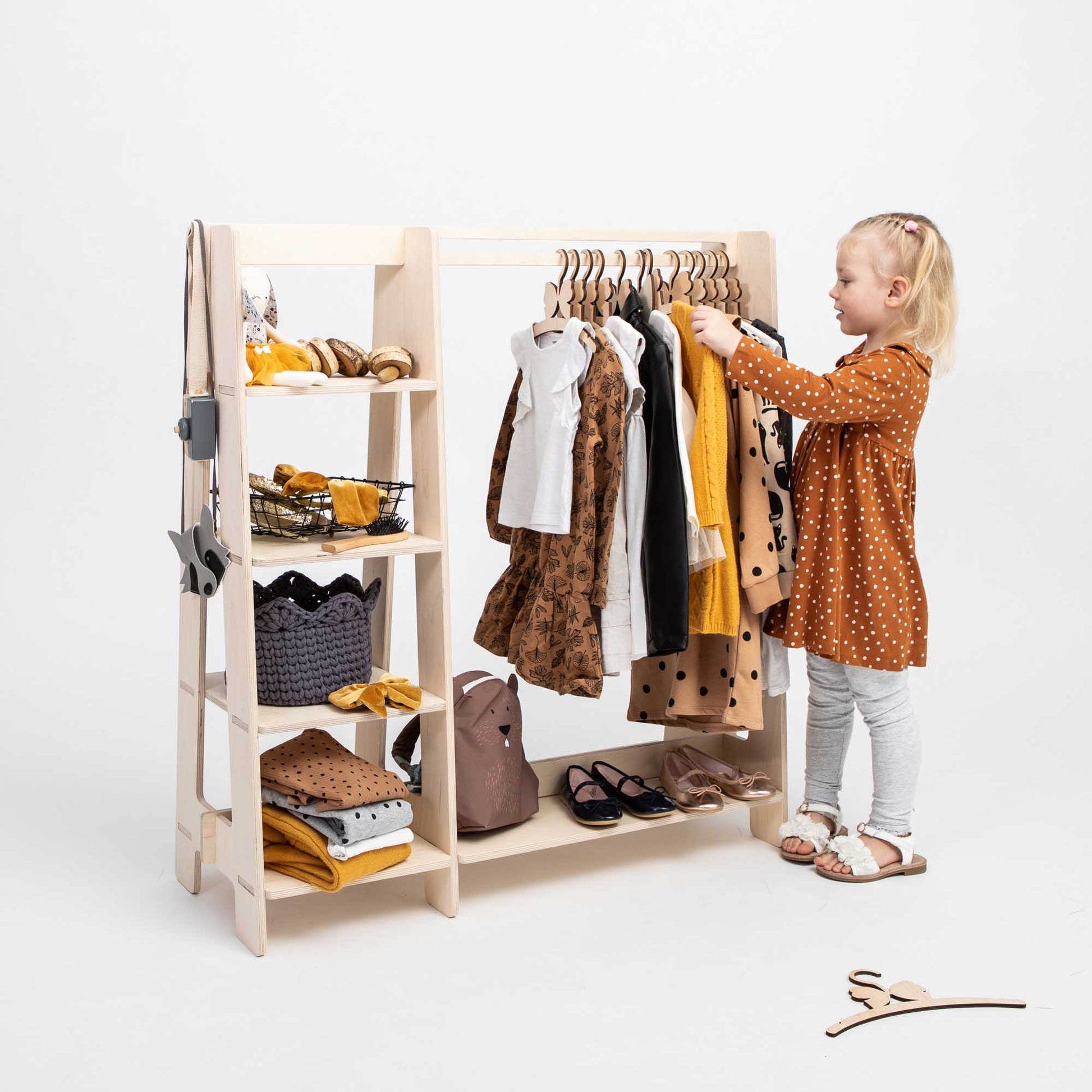 Børnegarderobe – Udklædnings- og Tøjstativ – Natur - Nordic Unique