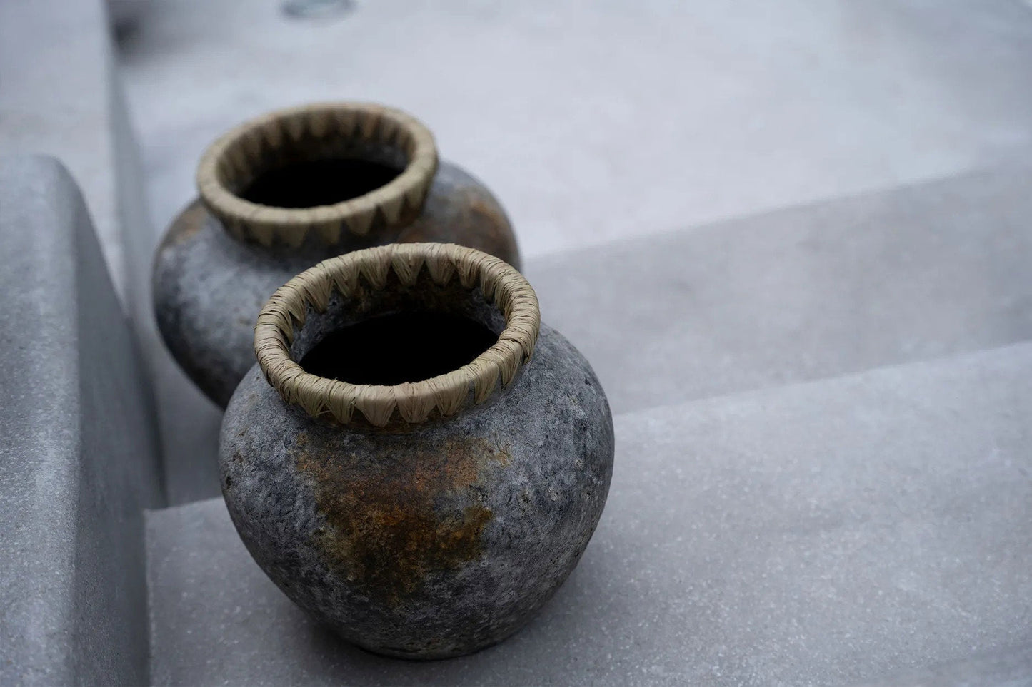 Madrid Vase - antique grey - L