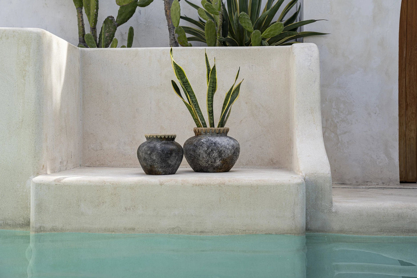 Madrid Vase - antique grey - M