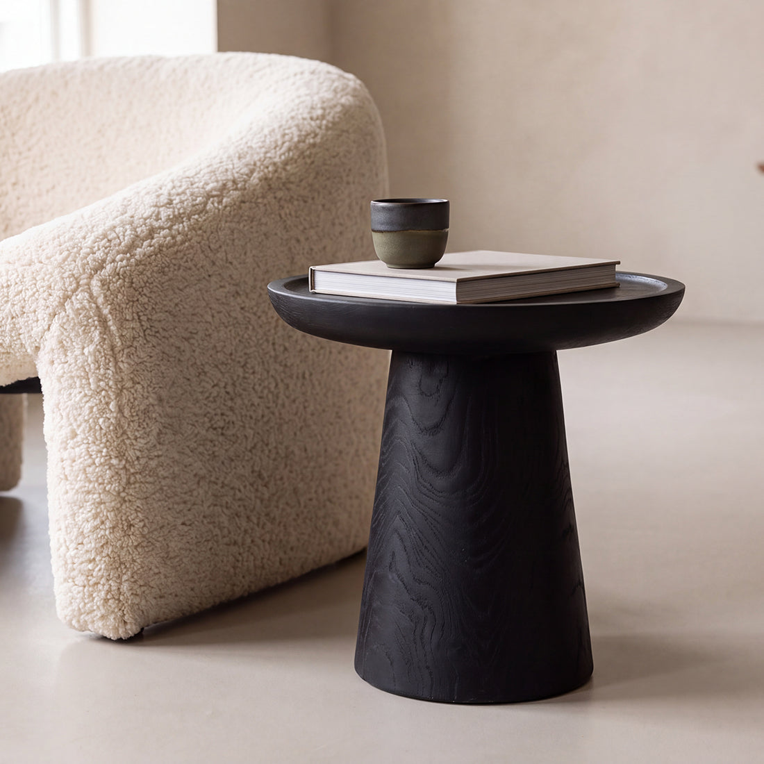 Nero sidebord i teak Dusk - sort