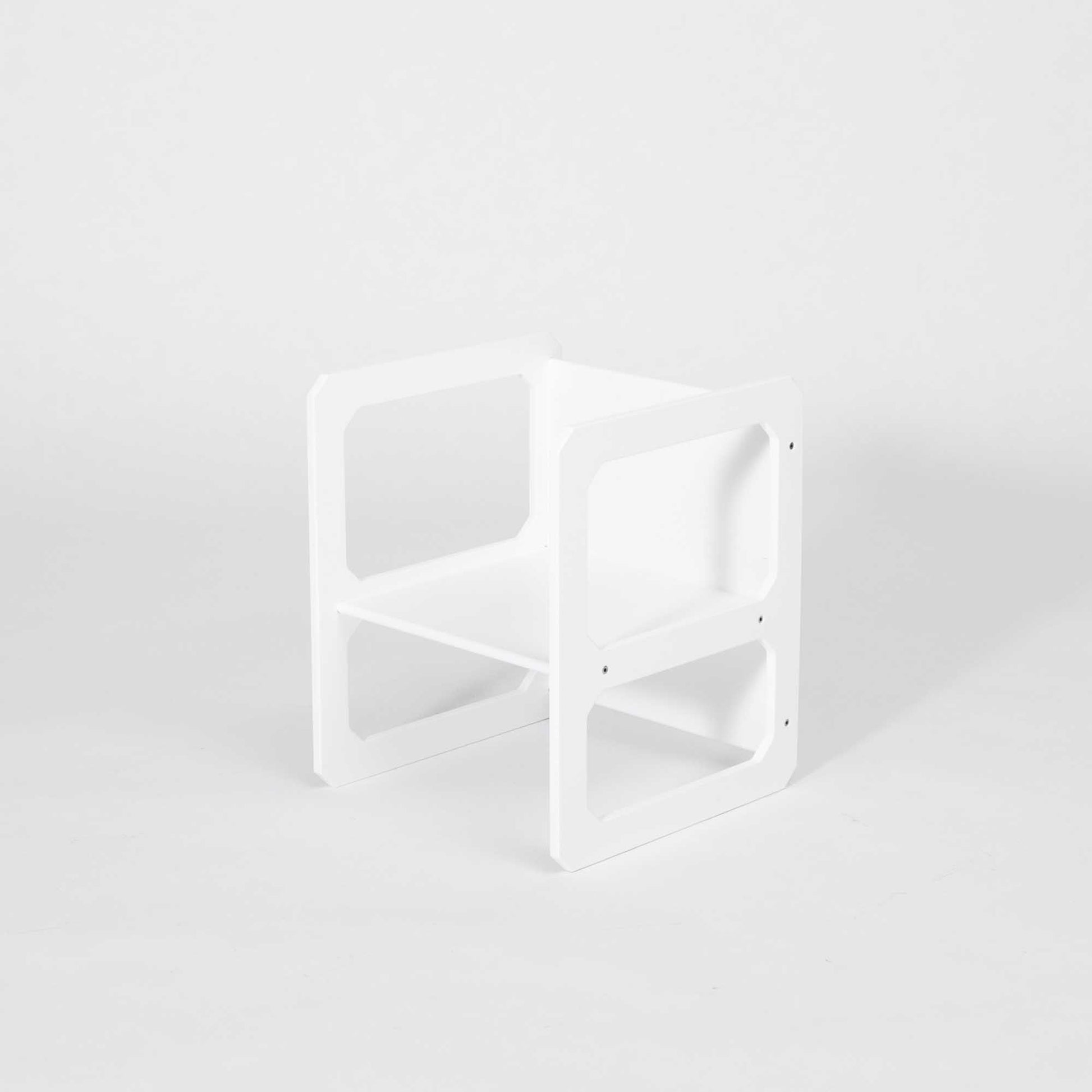 Montessori Fravænningsstol – Hvid - Nordic Unique